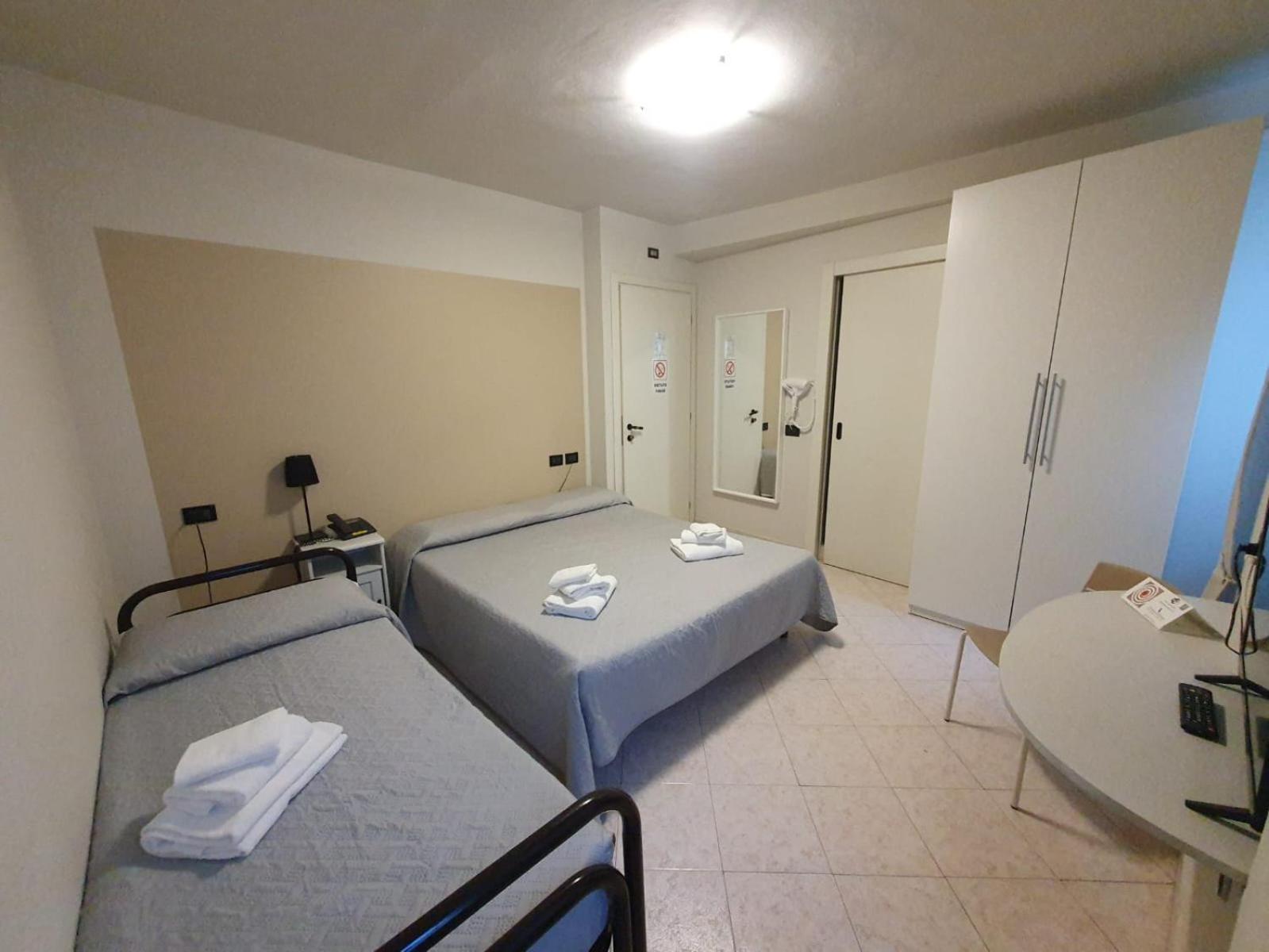 Hotel Cumili Capo di Ponte Eksteriør billede